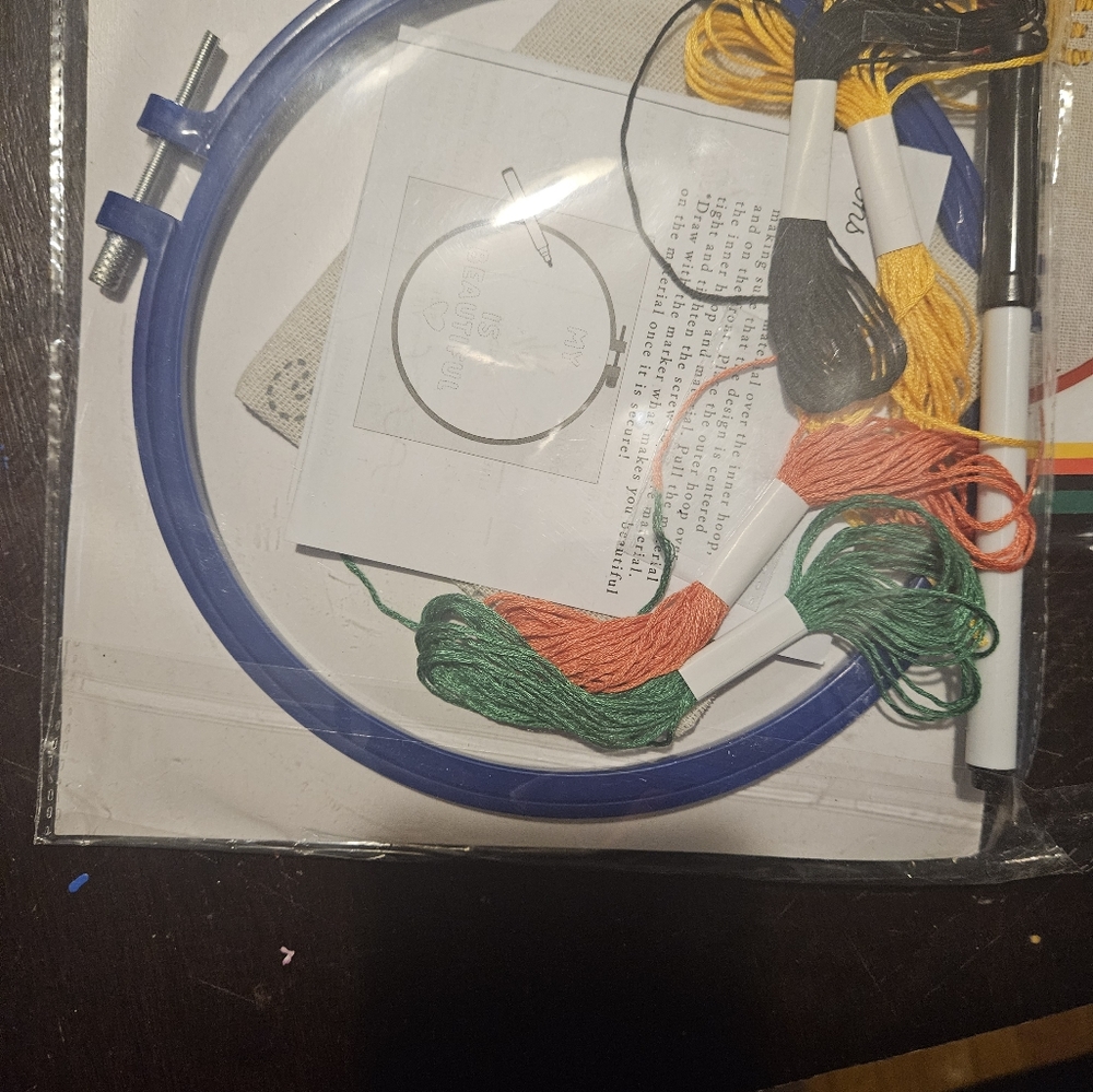 Embroidery kit - Picture 7 of 7